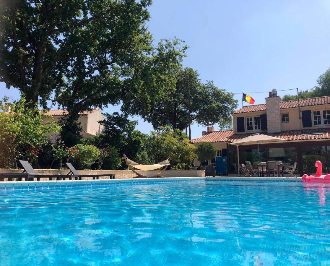 Maison Charmante Avec Piscine Privee A Saint-Georges-De-Pointindouxc المظهر الخارجي الصورة