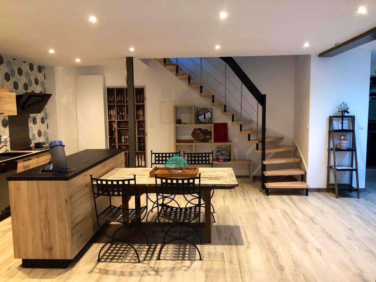 Maison Charmante Avec Piscine Privee A Saint-Georges-De-Pointindouxc المظهر الخارجي الصورة